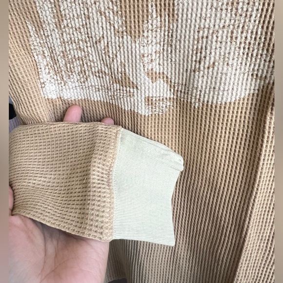 🎁American Eagle Thermal Long Sleeve NWT - Picture 3 of 4